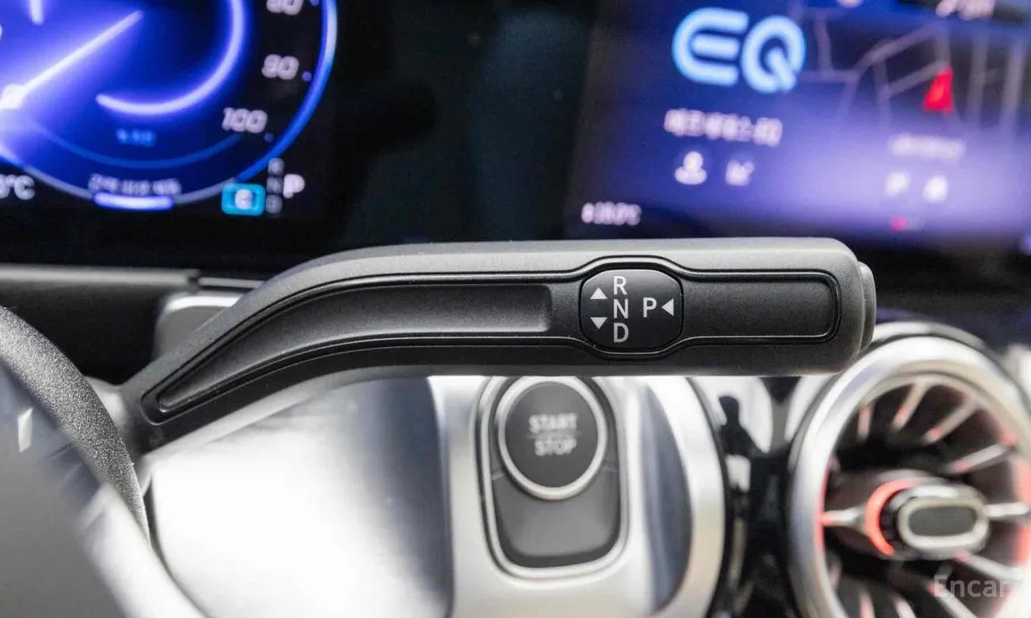 Фото 9 - Mercedes-Benz EQB
