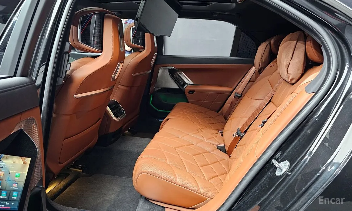 BMW 7 Series 2022 740i xDrive M Sport