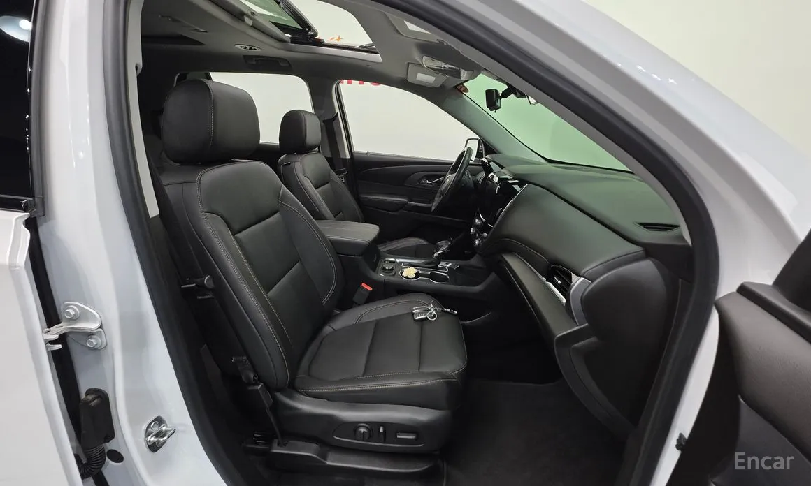 Фото 10 - Chevrolet Traverse