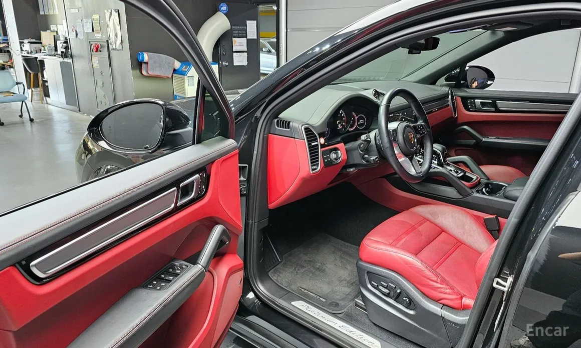 Porsche Cayenne 2019 3.0 E-HYBRID COUPE PLATINUM EDITION