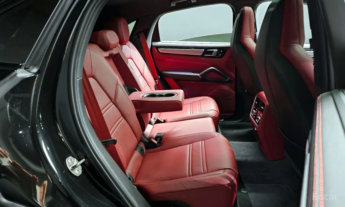 Porsche Cayenne 2019 3.0 E-HYBRID COUPE PLATINUM EDITION