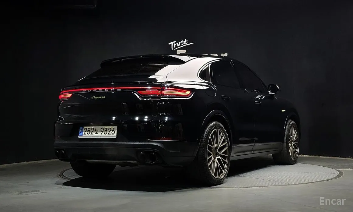 Porsche Cayenne 2019 3.0 E-HYBRID COUPE PLATINUM EDITION