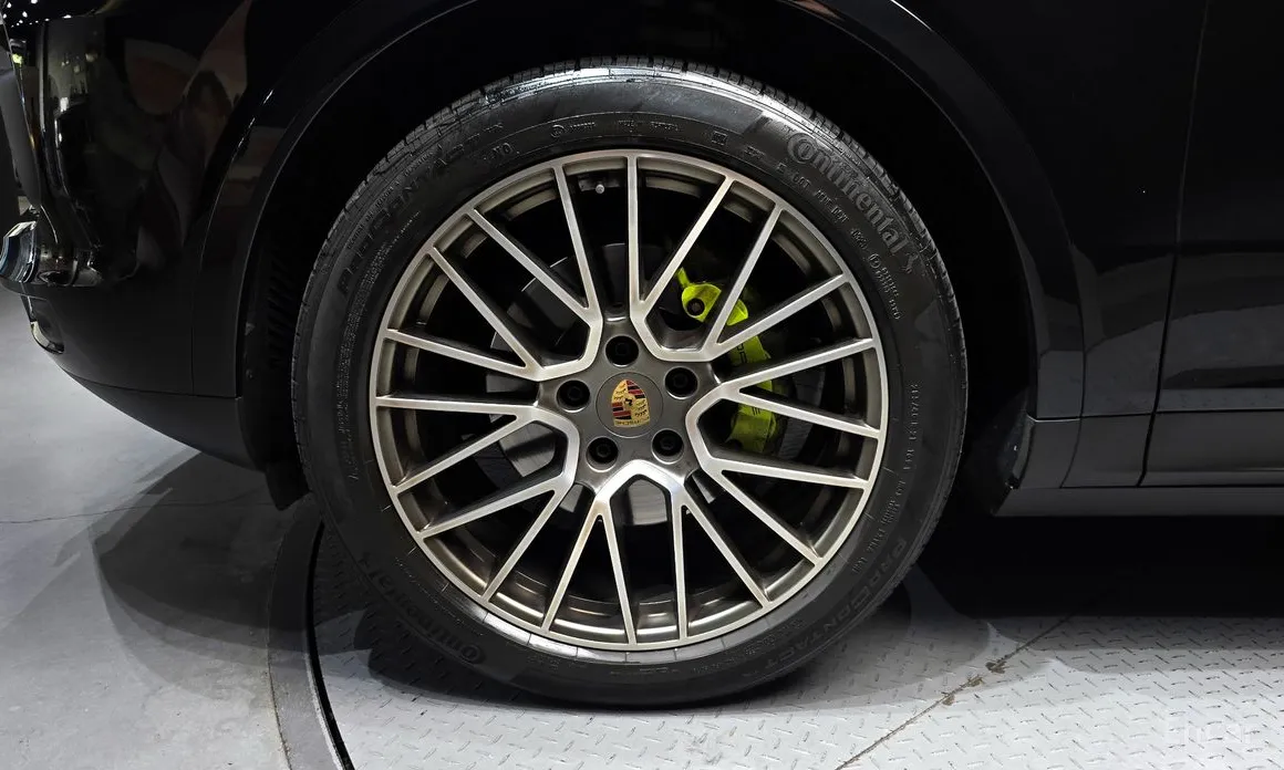Porsche Cayenne 2019 3.0 E-HYBRID COUPE PLATINUM EDITION