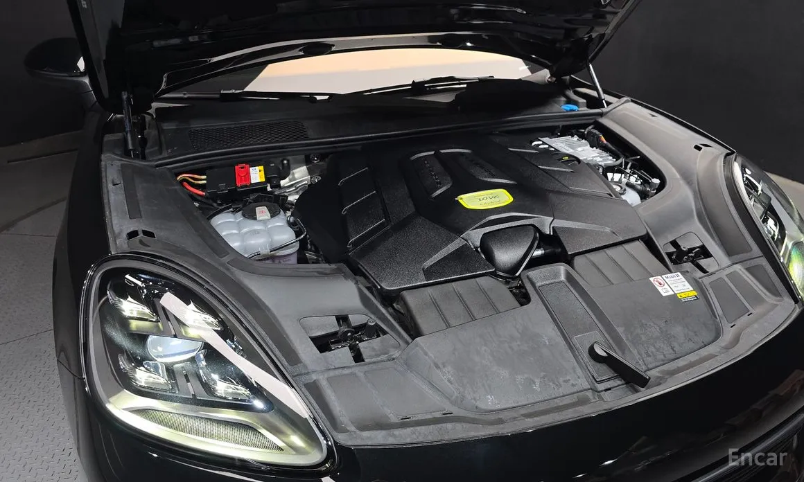 Porsche Cayenne 2019 3.0 E-HYBRID COUPE PLATINUM EDITION