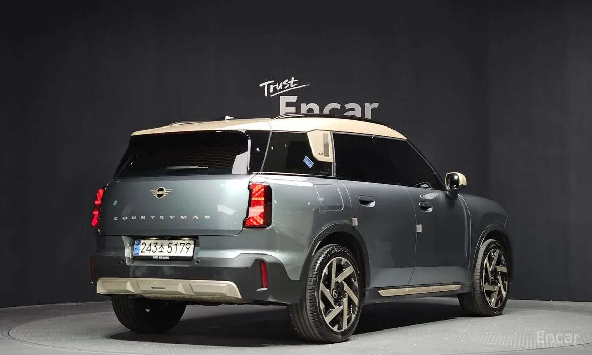 Фото 2 - Mini Countryman