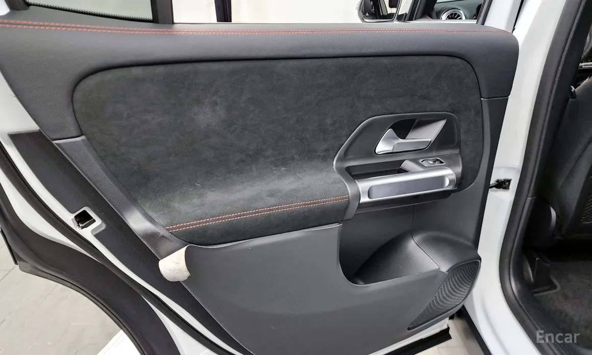 Mercedes-Benz GLB-Class 2020 GLB250 4MATIC