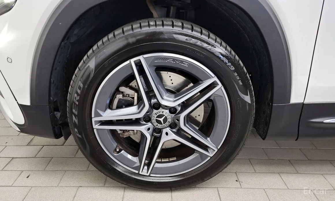 Mercedes-Benz GLB-Class 2020 GLB250 4MATIC