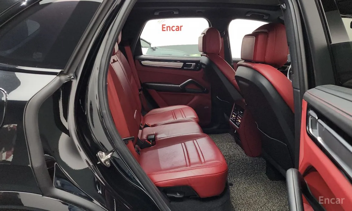 Porsche Cayenne 2019 3.0 PLATINUM EDITION