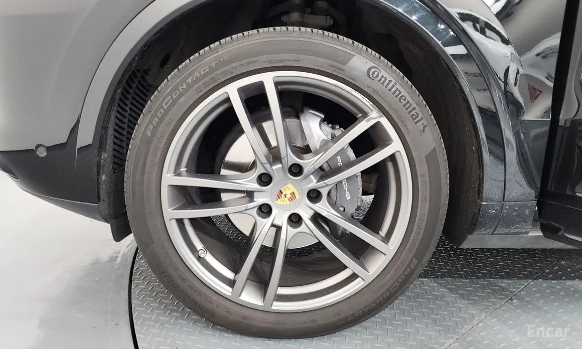 Porsche Cayenne 2019 3.0 PLATINUM EDITION