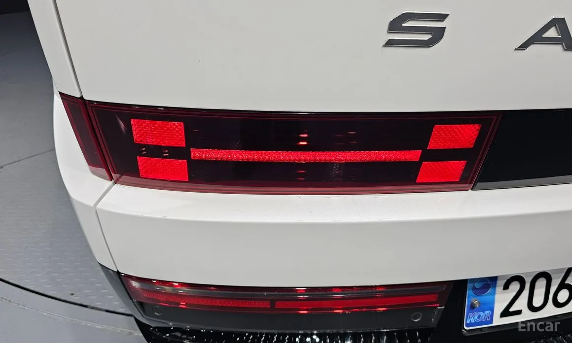 Фото 23 - Hyundai Santa Fe