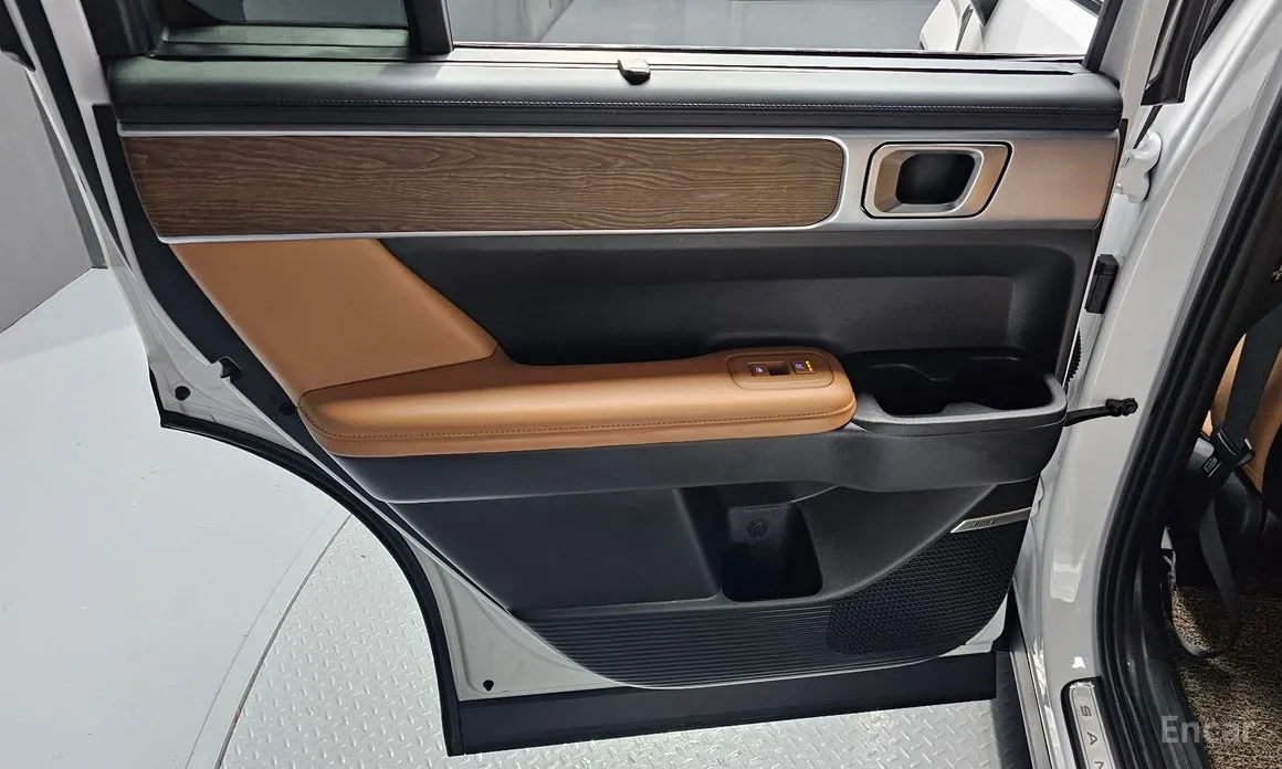 Фото 25 - Hyundai Santa Fe