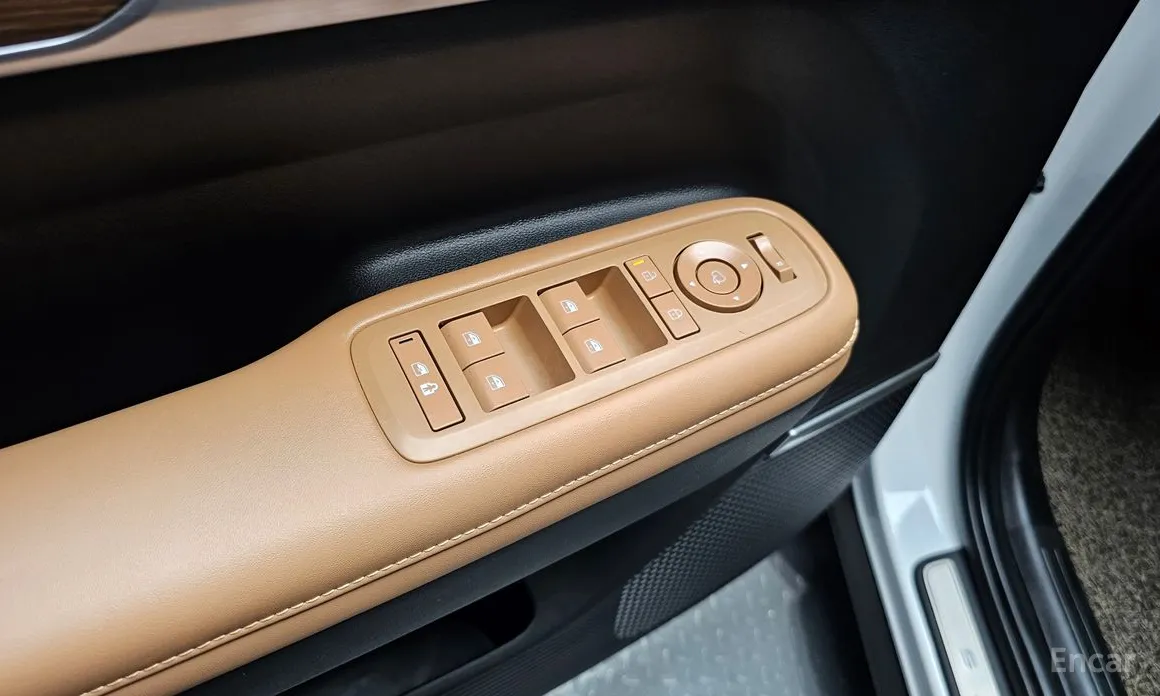 Фото 30 - Hyundai Santa Fe