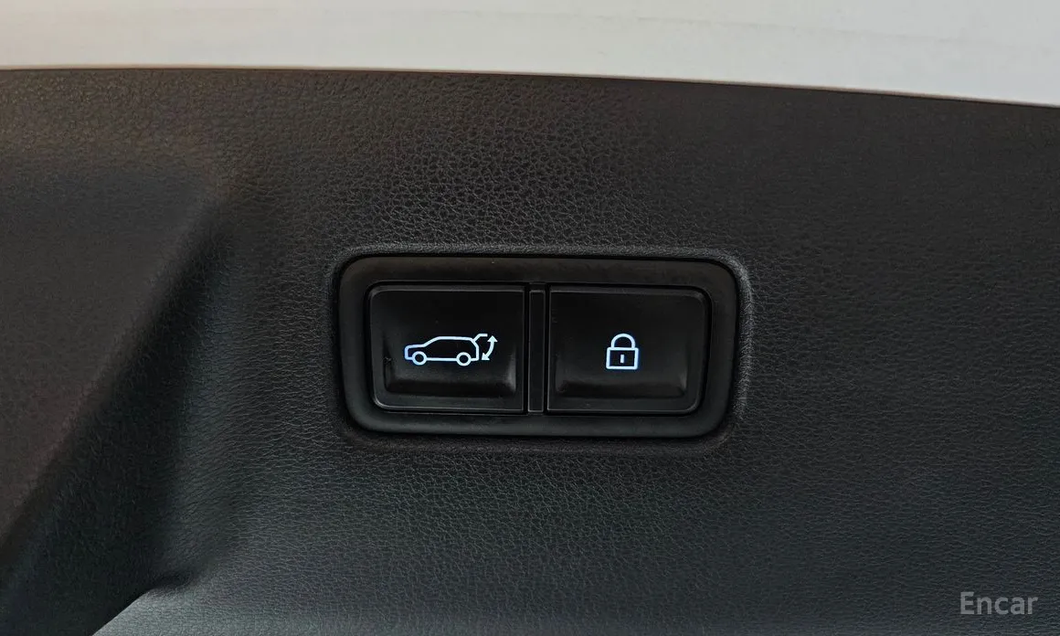 Фото 32 - Hyundai Santa Fe