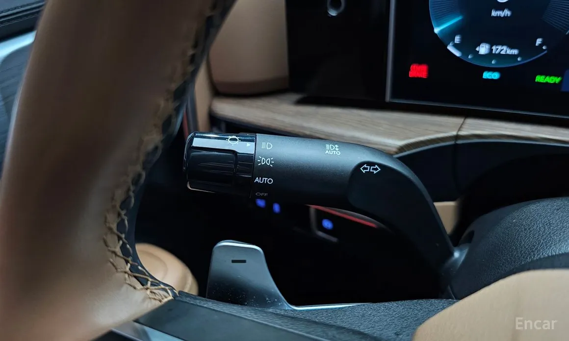 Фото 38 - Hyundai Santa Fe