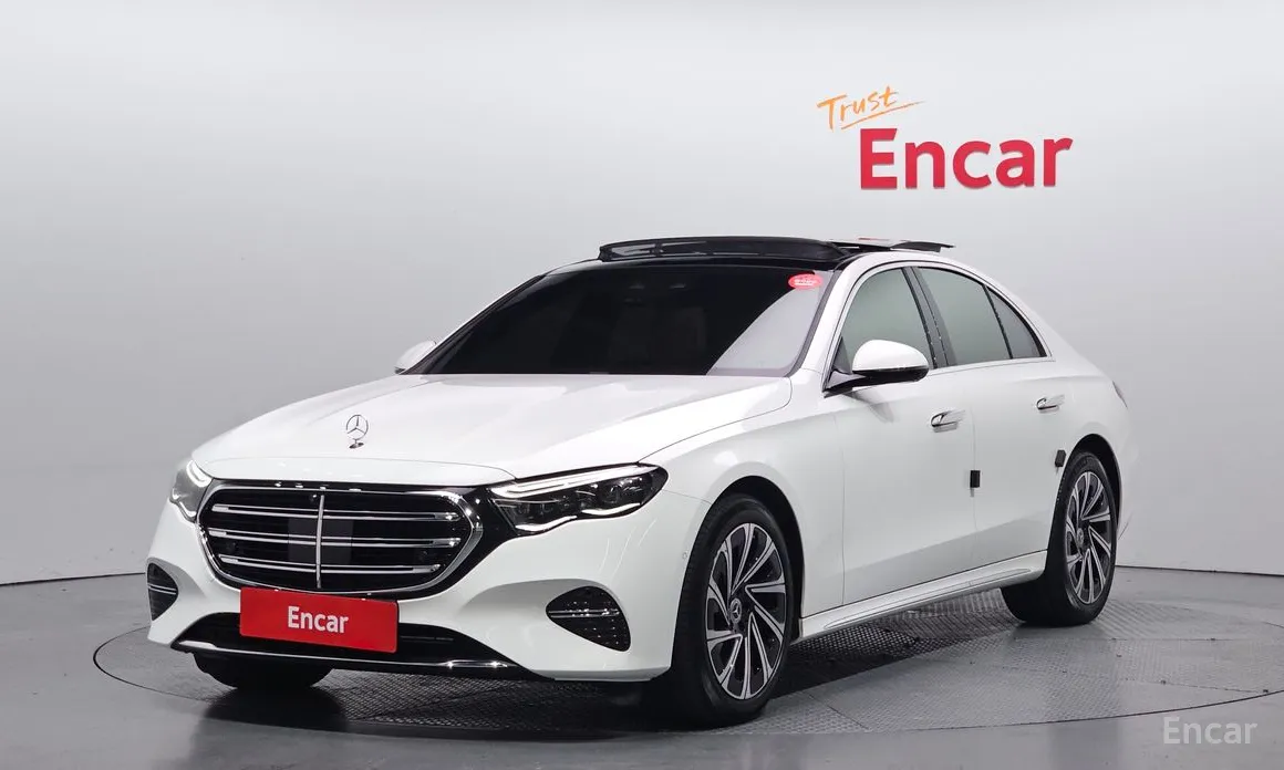 Mercedes-Benz E-Class 2024 E300 4MATIC Exclusive