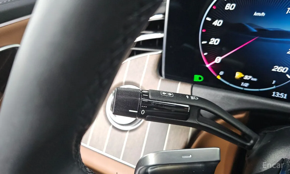 Mercedes-Benz E-Class 2024 E300 4MATIC Exclusive