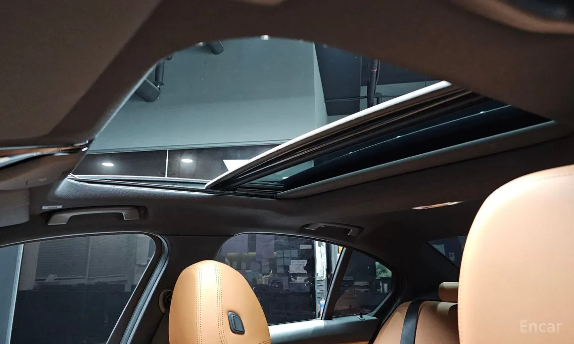 BMW 3 Series 2019 320i M Sport