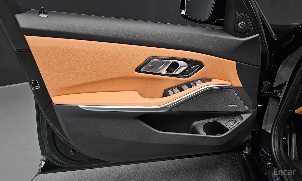 BMW 3 Series 2019 320i M Sport