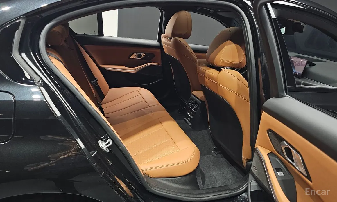 BMW 3 Series 2019 320i M Sport