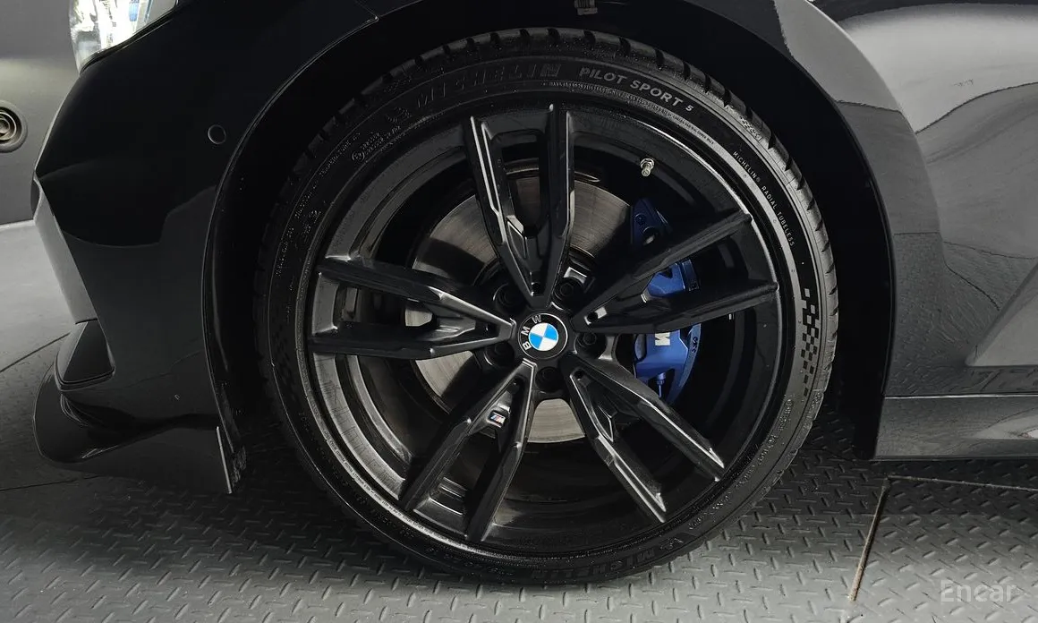 BMW 3 Series 2019 320i M Sport
