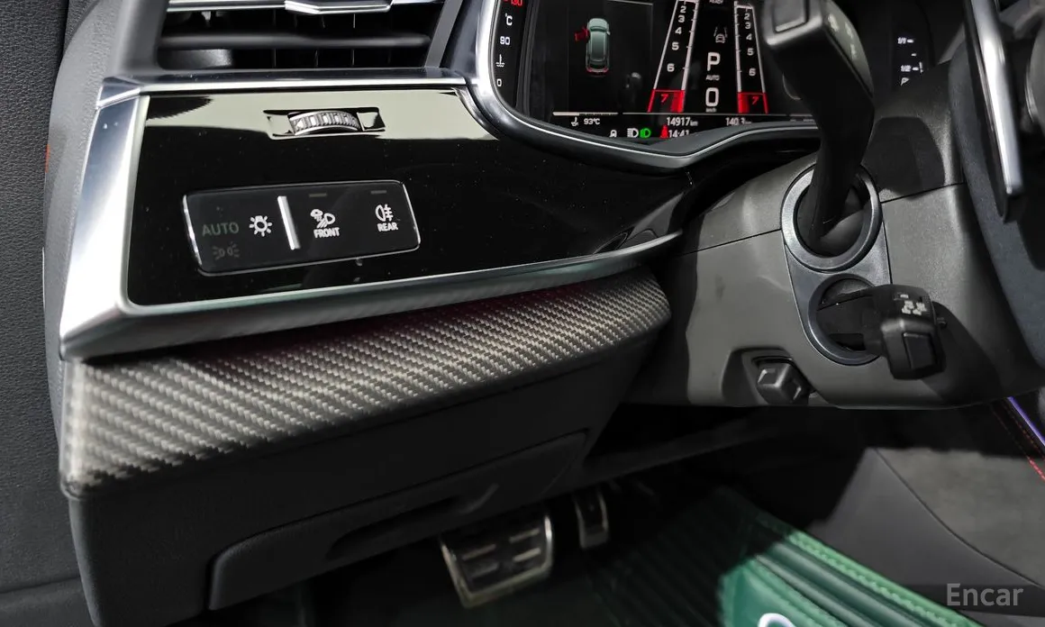 Фото 28 - Audi RS Q8