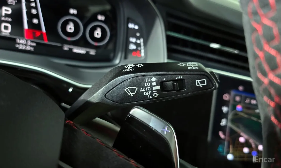 Фото 29 - Audi RS Q8