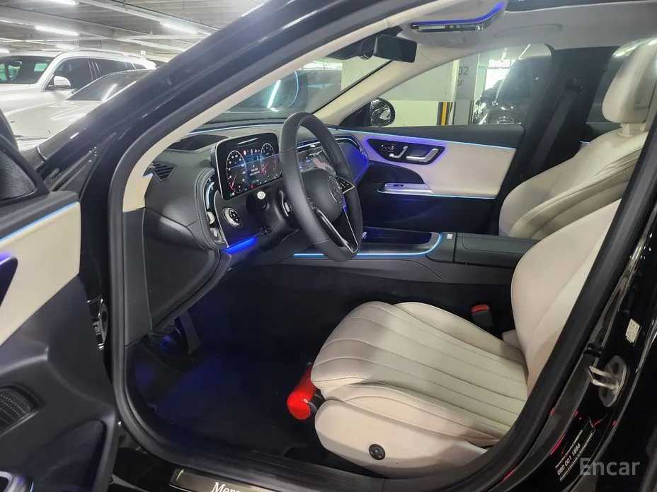 Mercedes-Benz E-Class 2024 E200 Avantgarde