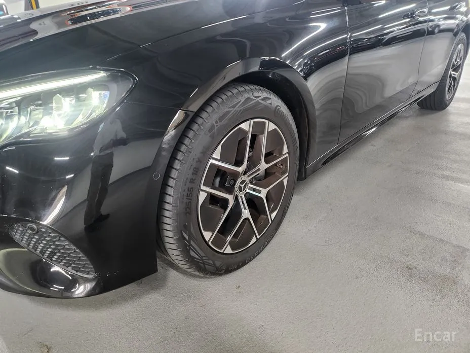 Mercedes-Benz E-Class 2024 E200 Avantgarde