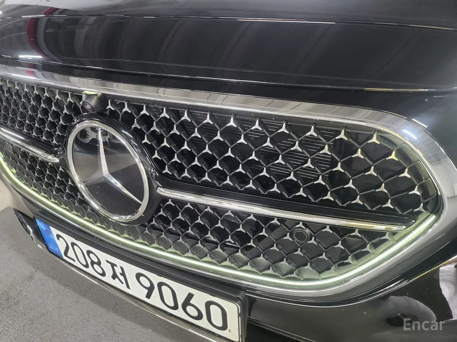 Mercedes-Benz E-Class 2024 E200 Avantgarde