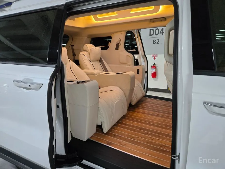 Фото 5 - Kia Carnival