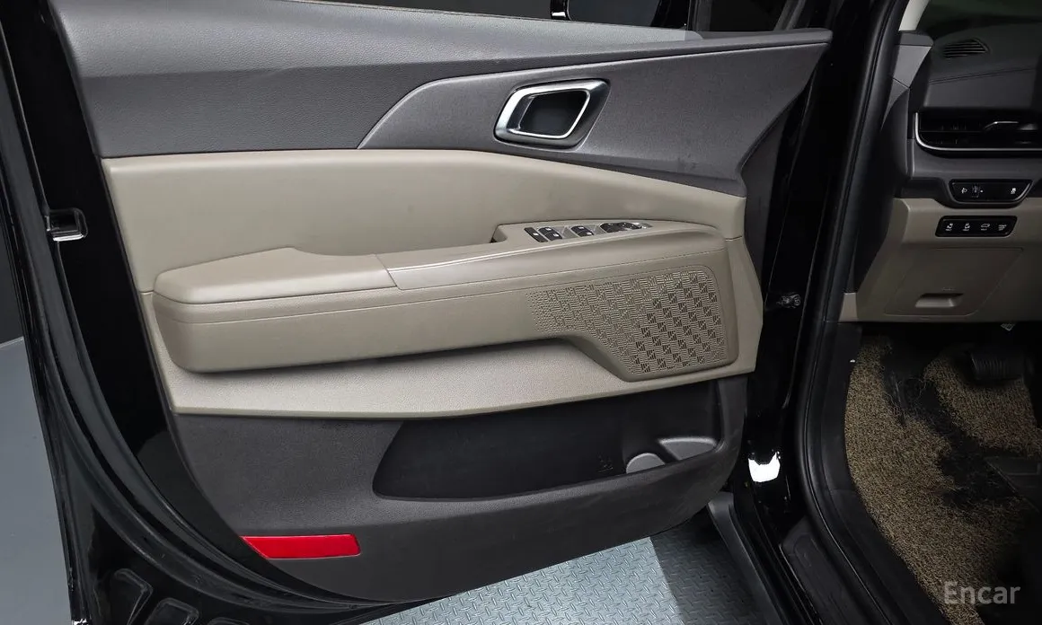 Фото 24 - Kia Carnival