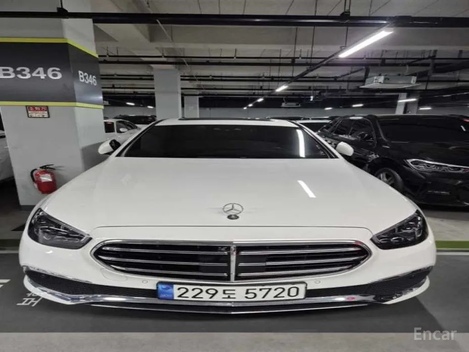 Mercedes-Benz E-Class 2016 E300e 4MATIC Exclusive