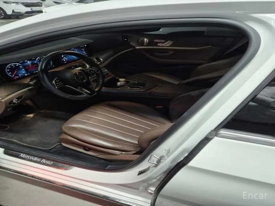 Mercedes-Benz E-Class 2016 E300e 4MATIC Exclusive