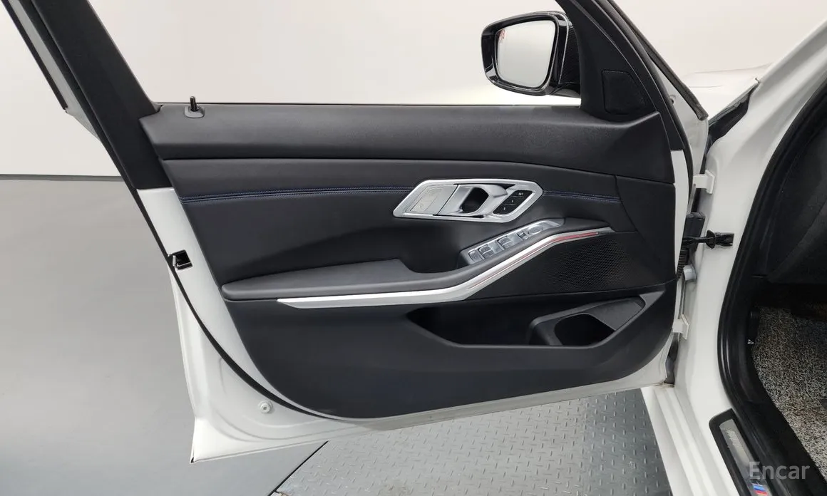 BMW 3 Series 2019 320d xDrive M Sport