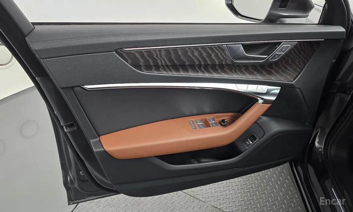 Фото 24 - Audi A6