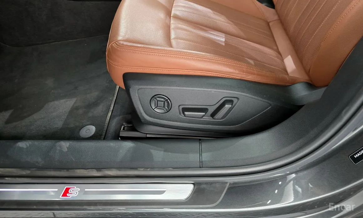 Фото 30 - Audi A6