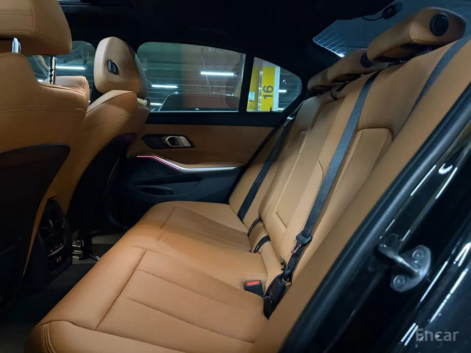 BMW 3 Series 2019 320i M Sport