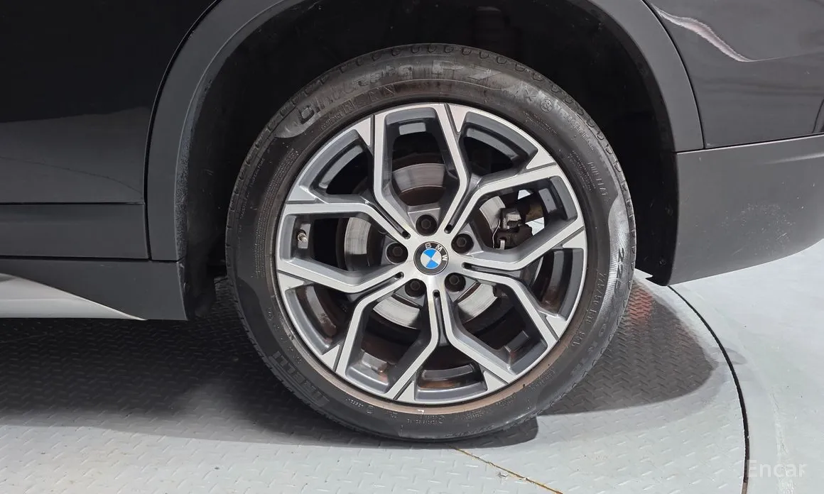 Photo 21 - BMW X1