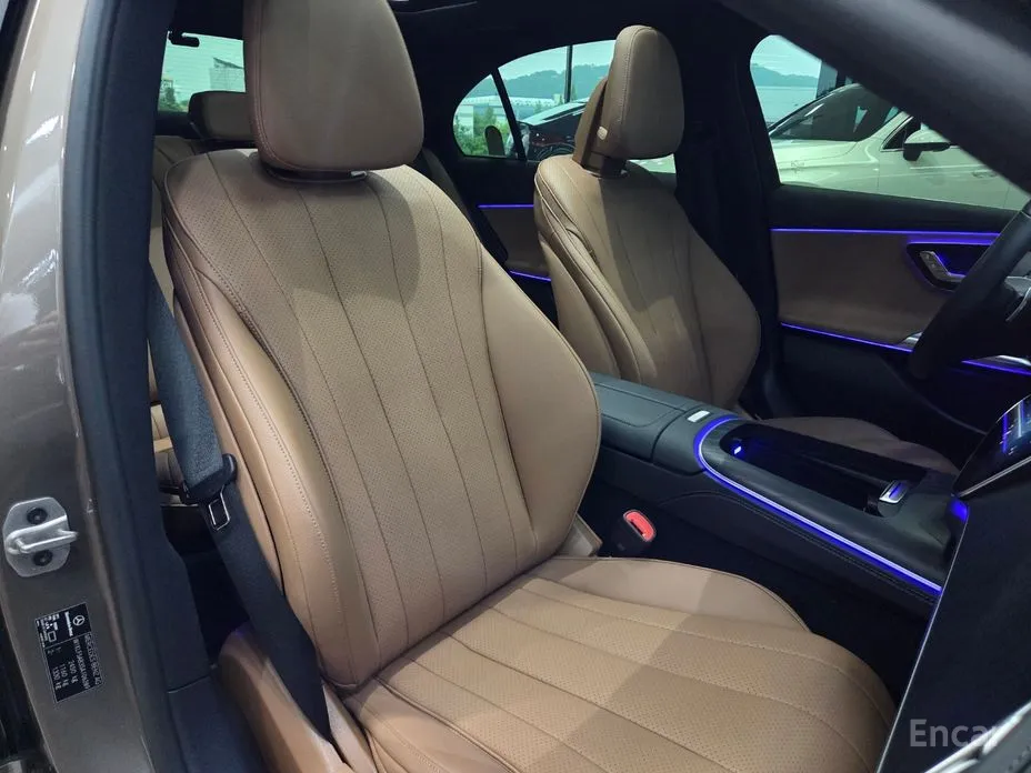 Mercedes-Benz E-Class 2024 E200 Avantgarde