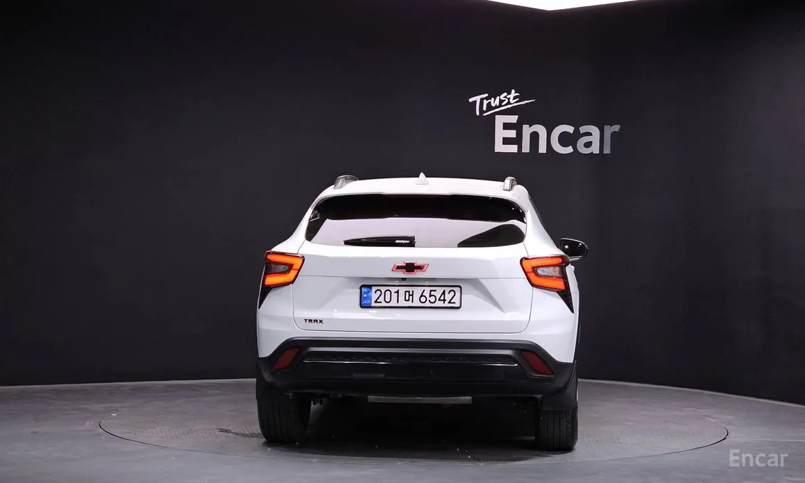 Фото 4 - Chevrolet Trax