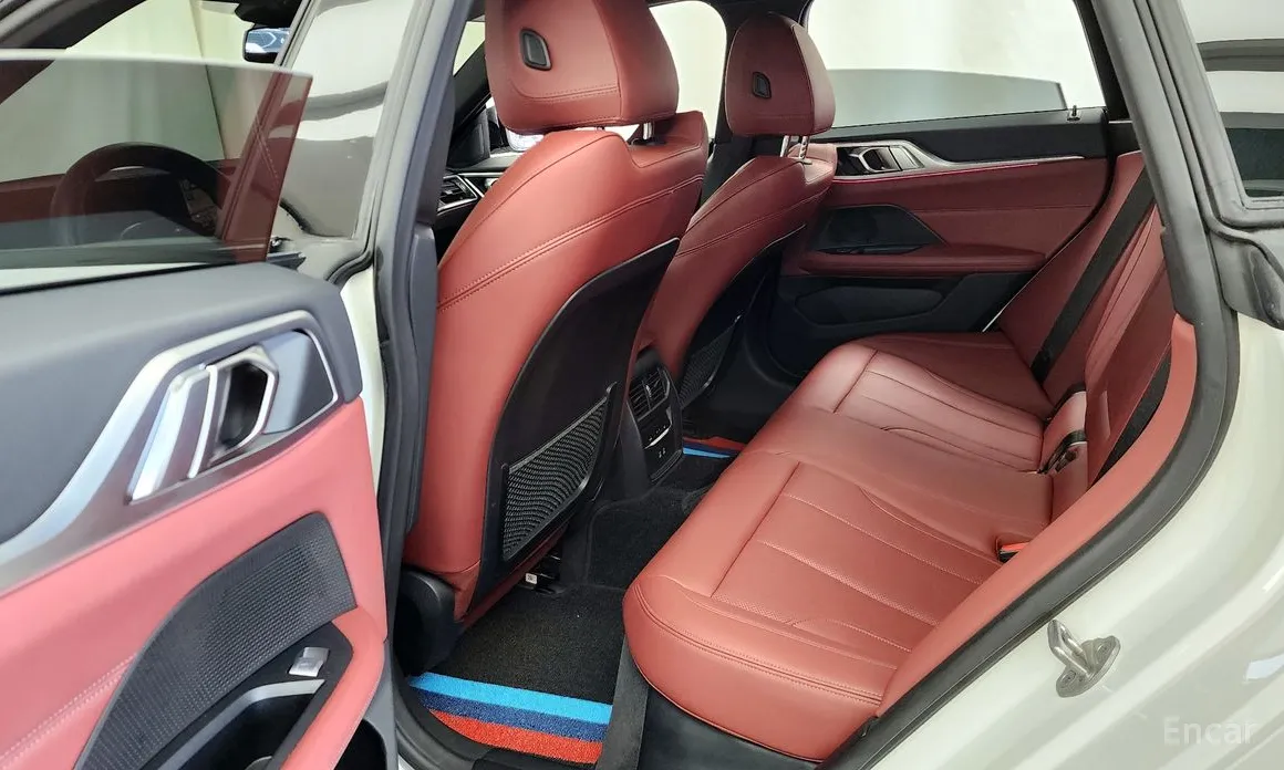Фото 27 - BMW i4