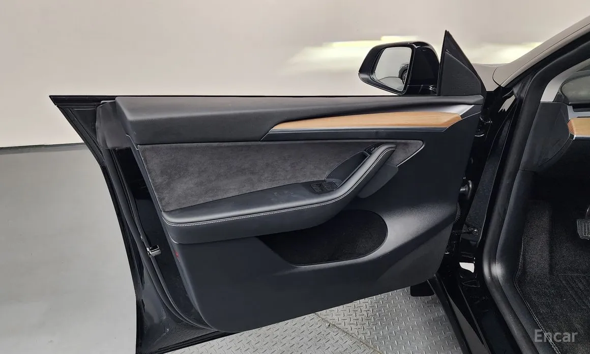 Tesla Model Y 2020 RWD