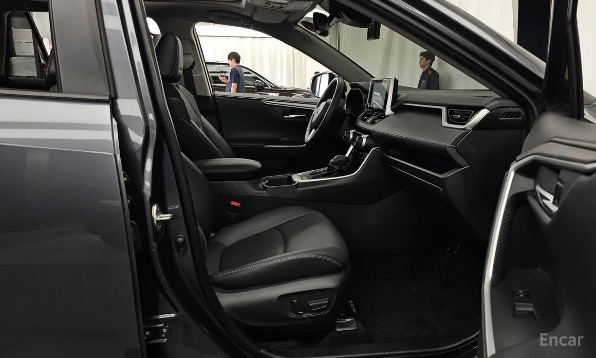 Toyota RAV4 2019 2,5 4WD Hybrid LTD