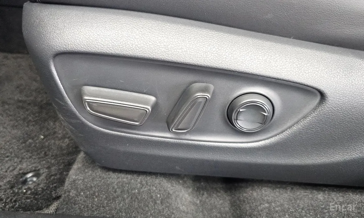 Toyota RAV4 2019 2,5 4WD Hybrid LTD