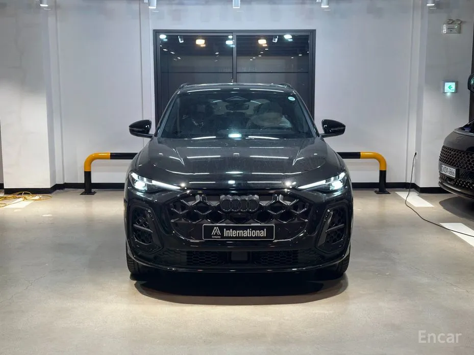 Audi Q5 2025 40 TDI Quattro S Line Black Edition