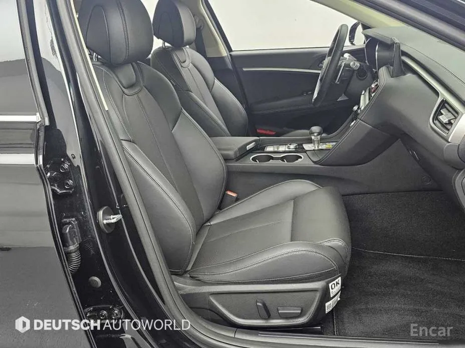 Genesis G70 2020 Gasoline 2.5T 2WD