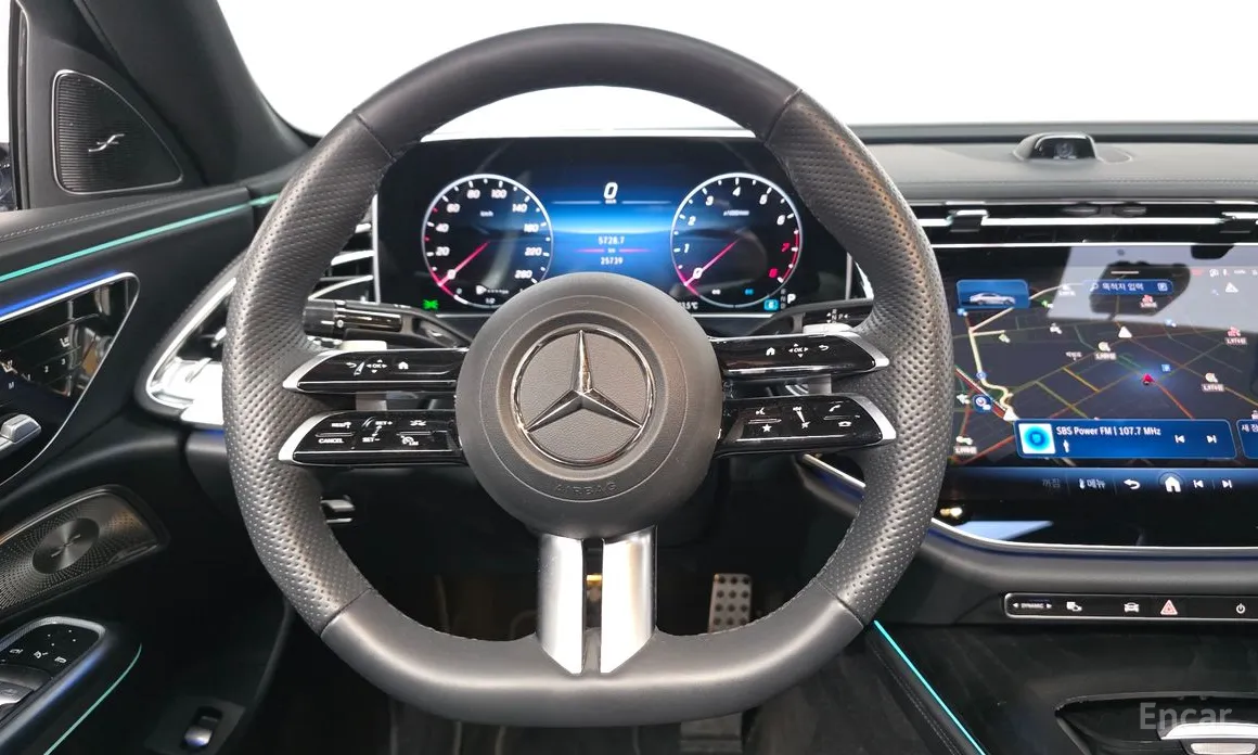 Mercedes-Benz E-Class 2024 E300 4MATIC AMG Line
