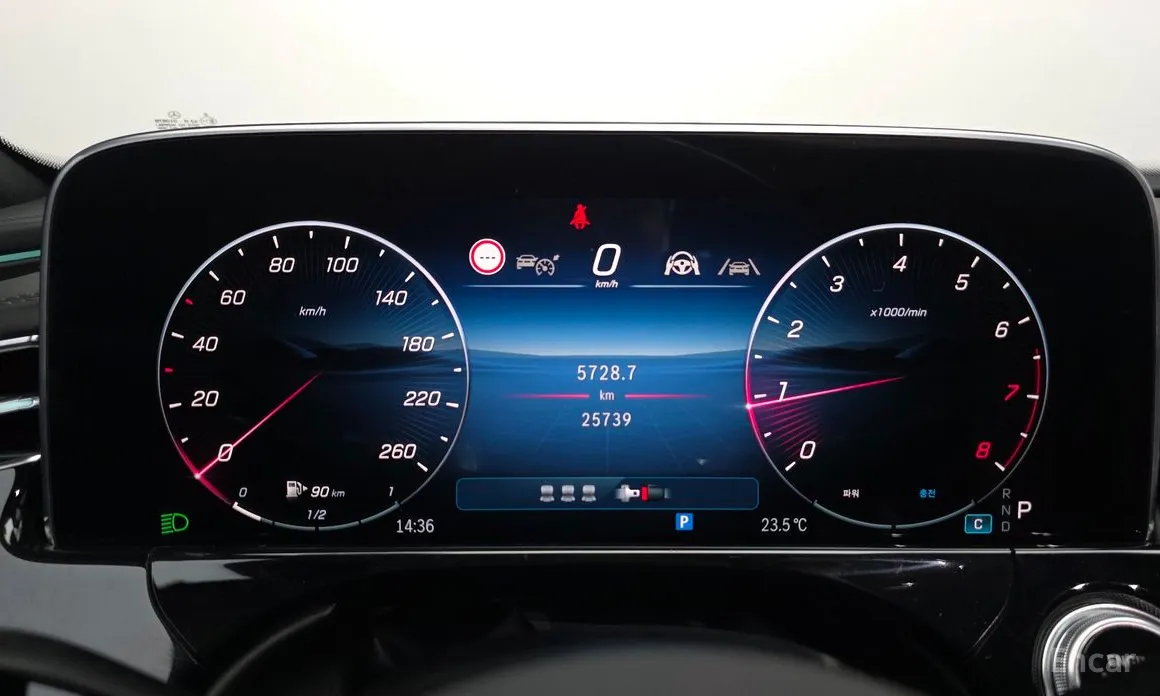 Mercedes-Benz E-Class 2024 E300 4MATIC AMG Line