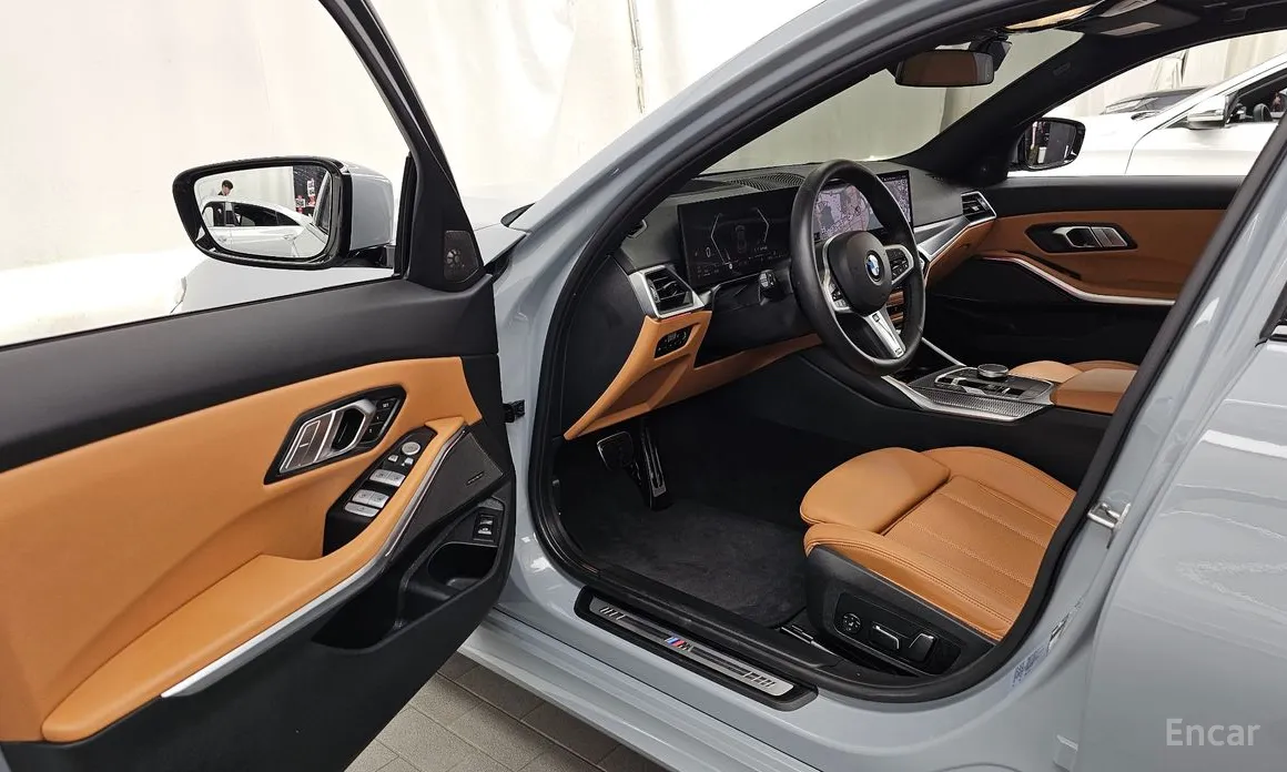 BMW 3 Series 2019 320i M Sport
