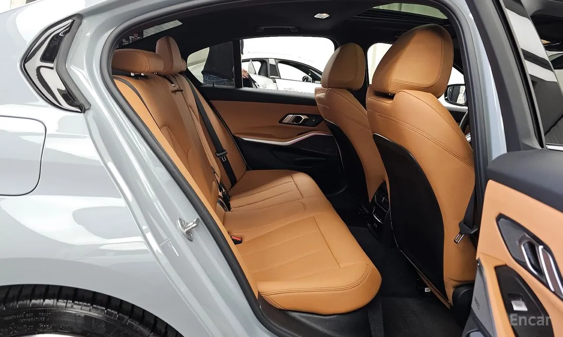 BMW 3 Series 2019 320i M Sport